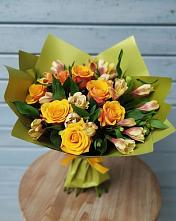 Букет цветов из:  Альстромерии и Розы в Горном Саратовская область