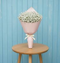 Букет цветов из:  Гипсофила в Горном Саратовская область