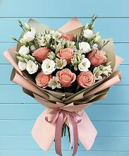 Букет цветов из:  Розы, Альстромерии и Лизиантусы #REPLACE_PRED# Горном Саратовская область