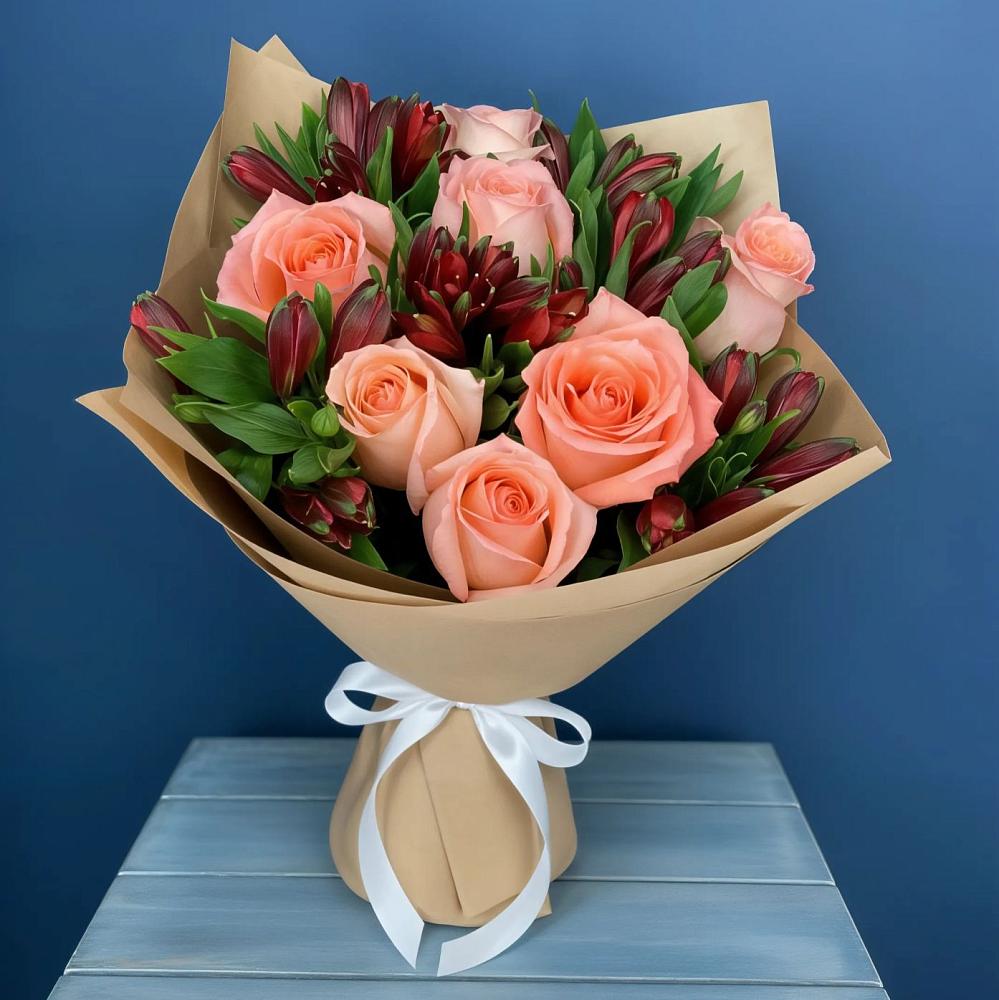 Букет цветов из: Розы и Альстромерии в Горном Саратовская область