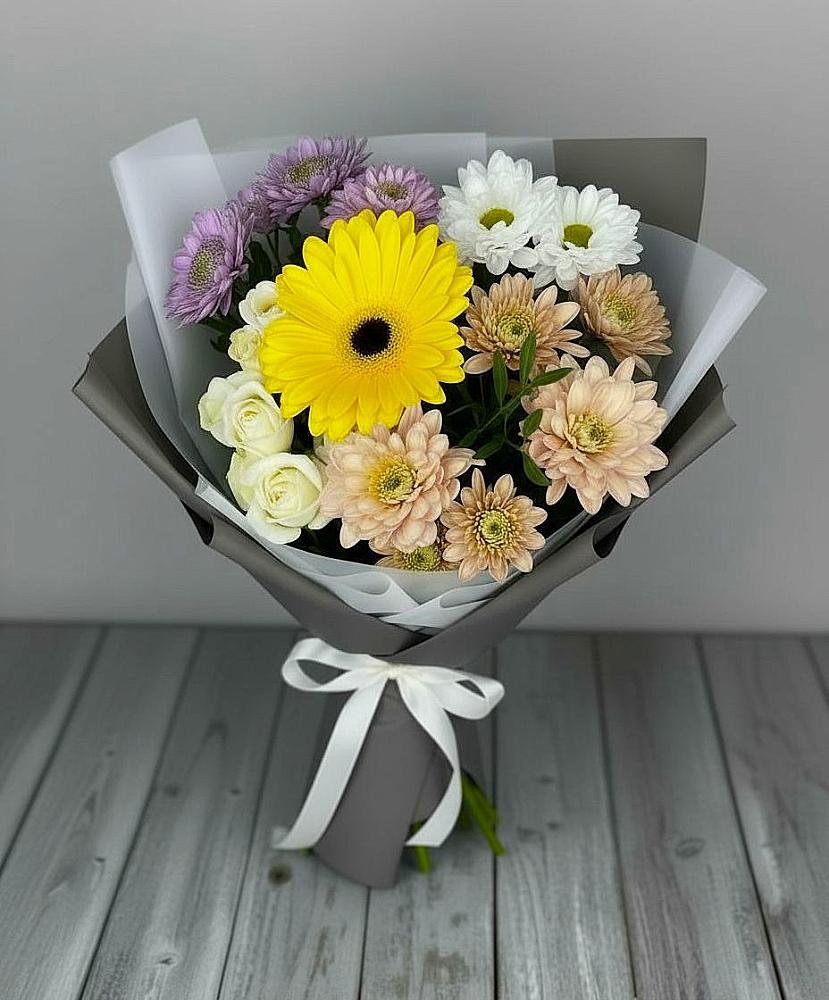 Букет цветов из: Розы, Герберы и Хризантемы в Горном Саратовская область