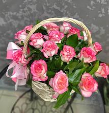 Цветочная композиция из Розы в корзине #REPLACE_PRED# Горном Саратовская область
