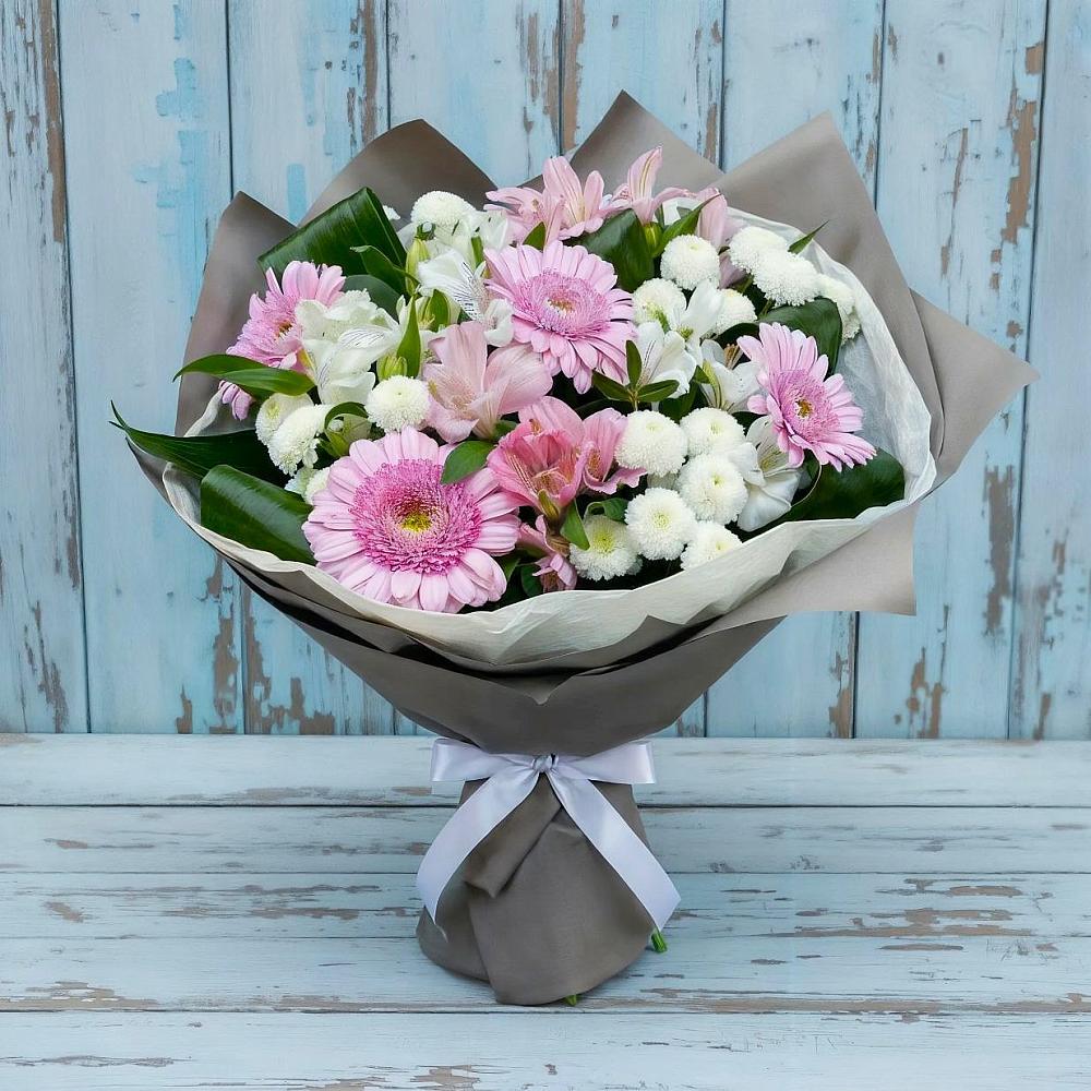 Букет цветов из: Герберы, Альстромерии и Хризантемы в Горном Саратовская область