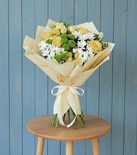 Букет цветов из:  Хризантемы и Розы в Горном Саратовская область