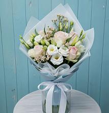 Букет цветов из:  Розы и Лизиантусы #REPLACE_PRED# Горном Саратовская область